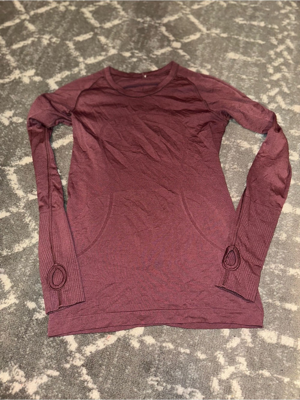 Lululemon swiftly tech long sleeve - plum size 8